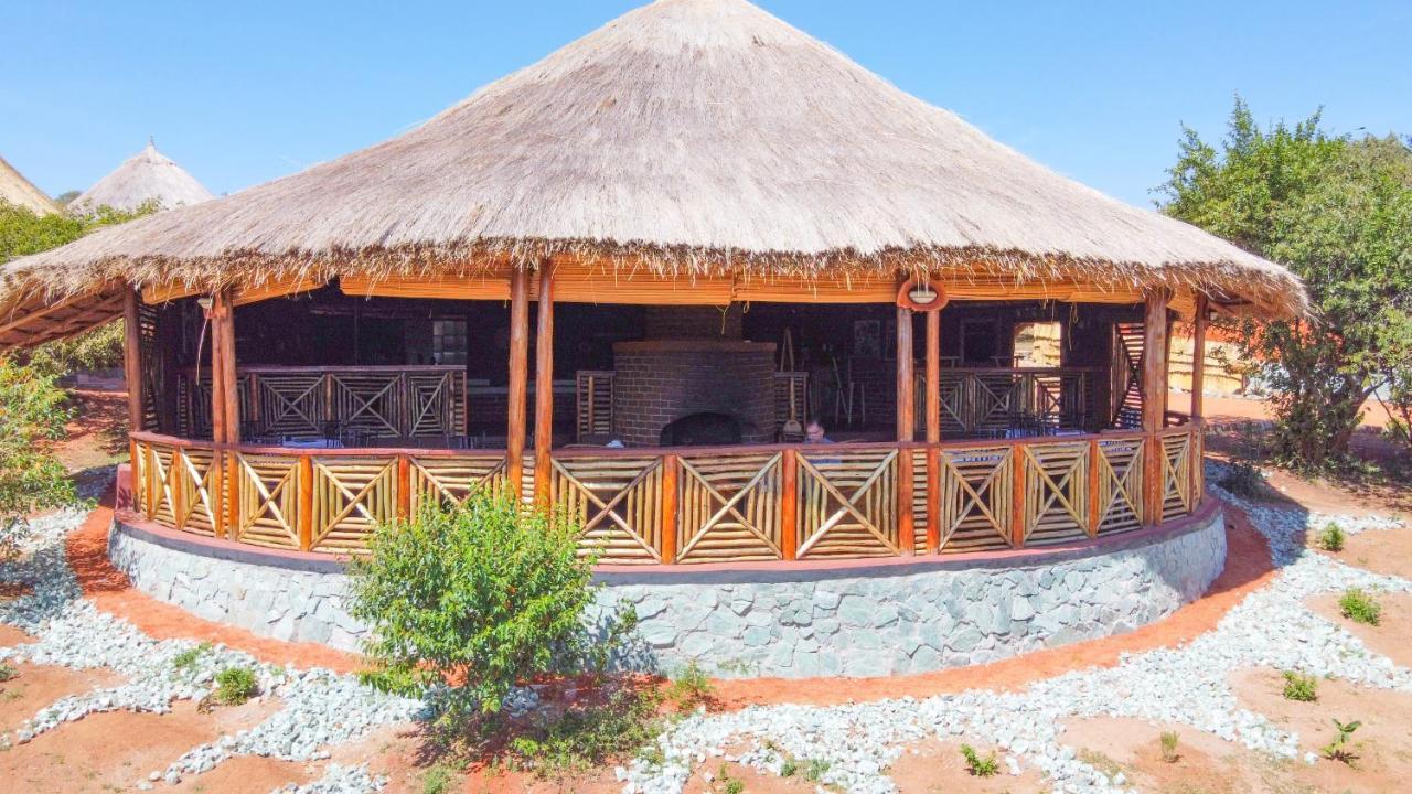 Africa Safari Maasai Boma Camping Serengeti Exteriör bild