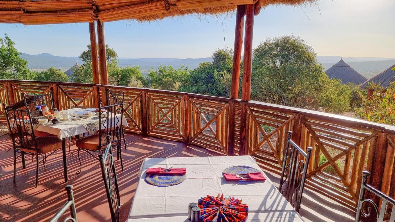 Africa Safari Maasai Boma Camping Serengeti Exteriör bild